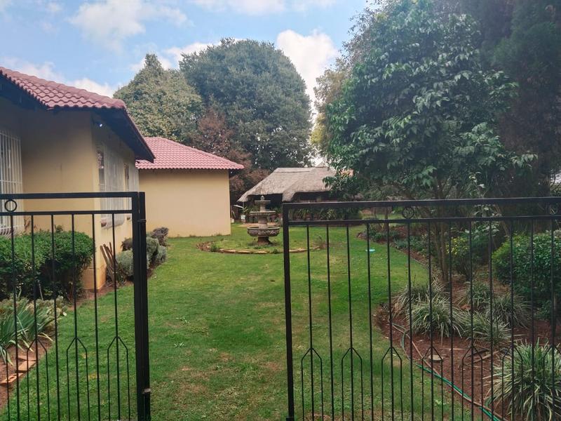 6 Bedroom Property for Sale in Bedfordview Gauteng