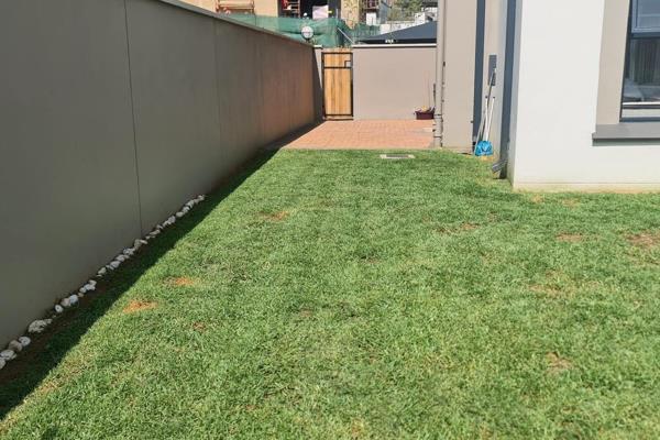 3 Bedroom Property for Sale in Waterfall Country Estate Gauteng