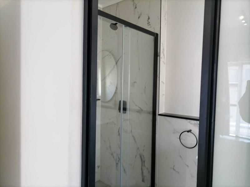 2 Bedroom Property for Sale in Waterfall Country Estate Gauteng