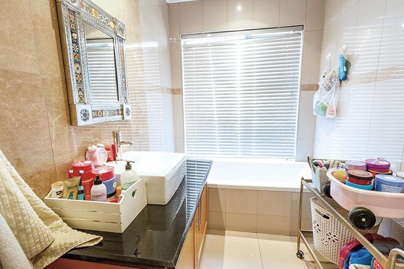 4 Bedroom Property for Sale in Morningside Gauteng