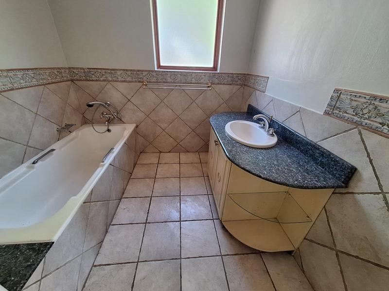 3 Bedroom Property for Sale in Waterkloof Ridge Gauteng