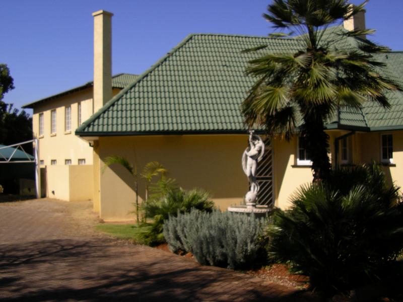 To Let 8 Bedroom Property for Rent in Hatfield Gauteng