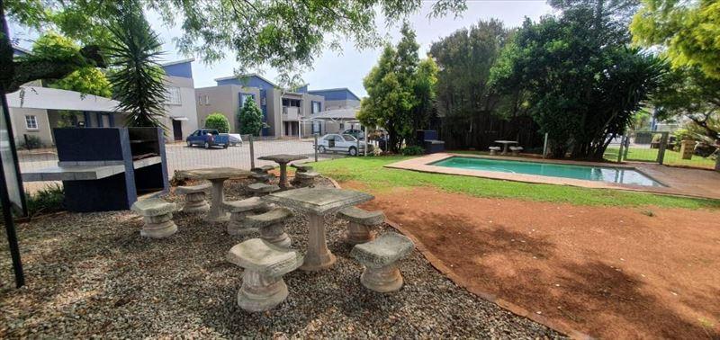 2 Bedroom Property for Sale in Jansenpark Gauteng