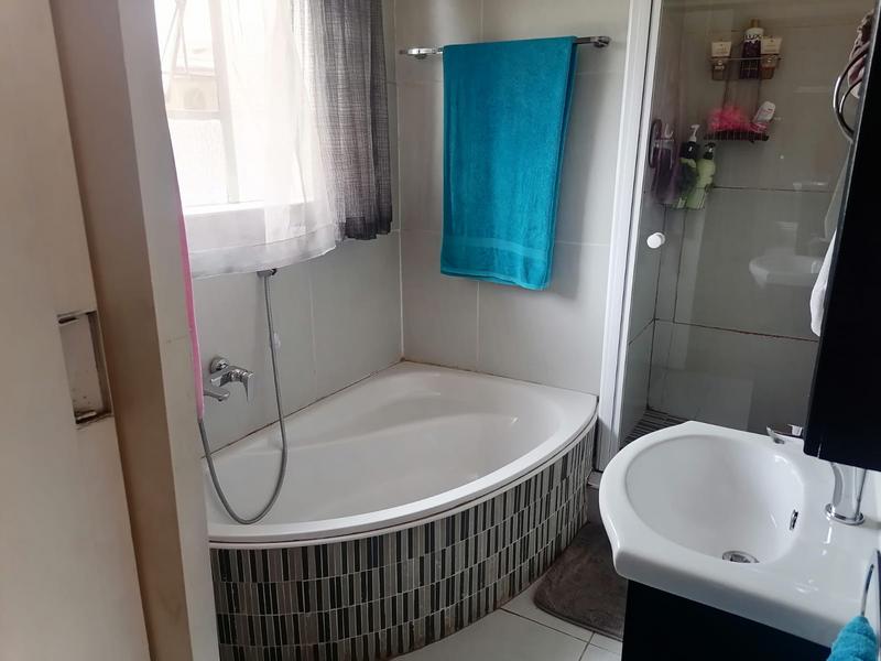 3 Bedroom Property for Sale in Mayberry Park Gauteng