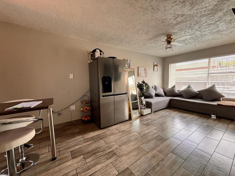 2 Bedroom Property for Sale in Maraisburg Gauteng