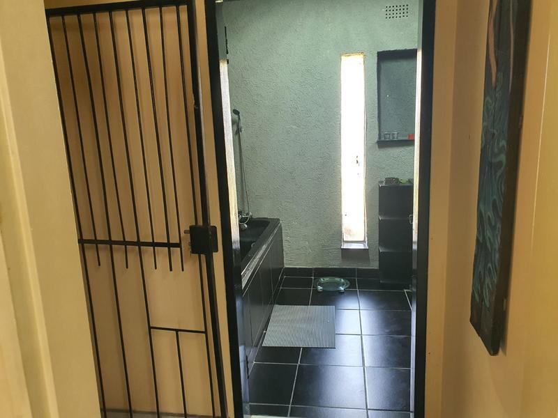 3 Bedroom Property for Sale in Glen Harvie Gauteng