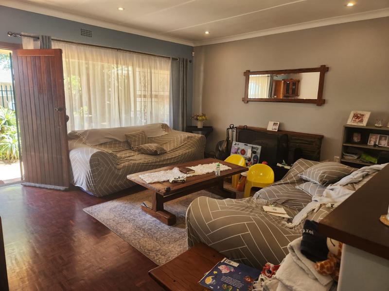 3 Bedroom Property for Sale in Buurendal Gauteng