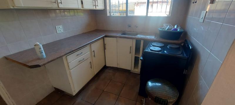 4 Bedroom Property for Sale in Lindhaven Gauteng