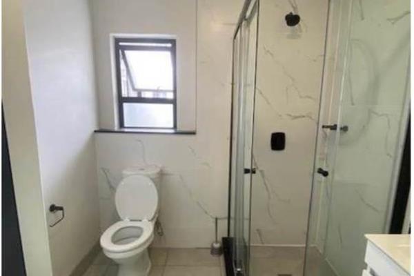 1 Bedroom Property for Sale in Waterfall Country Estate Gauteng