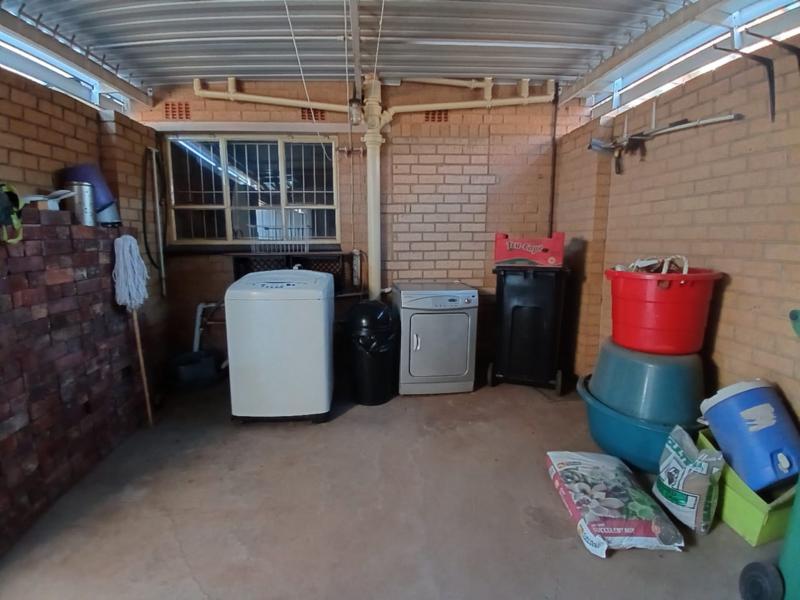 3 Bedroom Property for Sale in Birchleigh North Gauteng