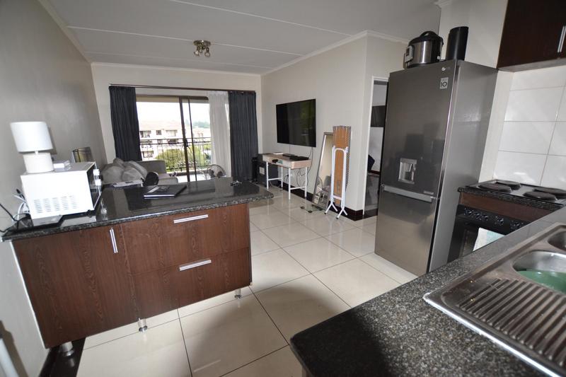 1 Bedroom Property for Sale in Noordwyk Gauteng