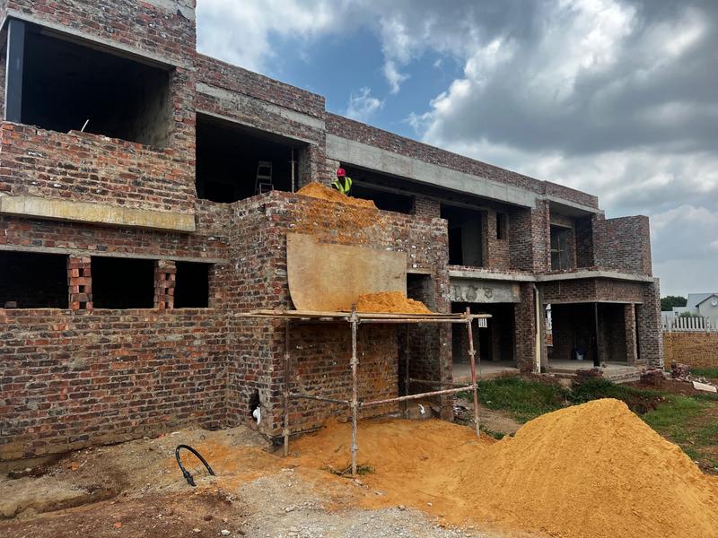 5 Bedroom Property for Sale in Midstream Heights Gauteng