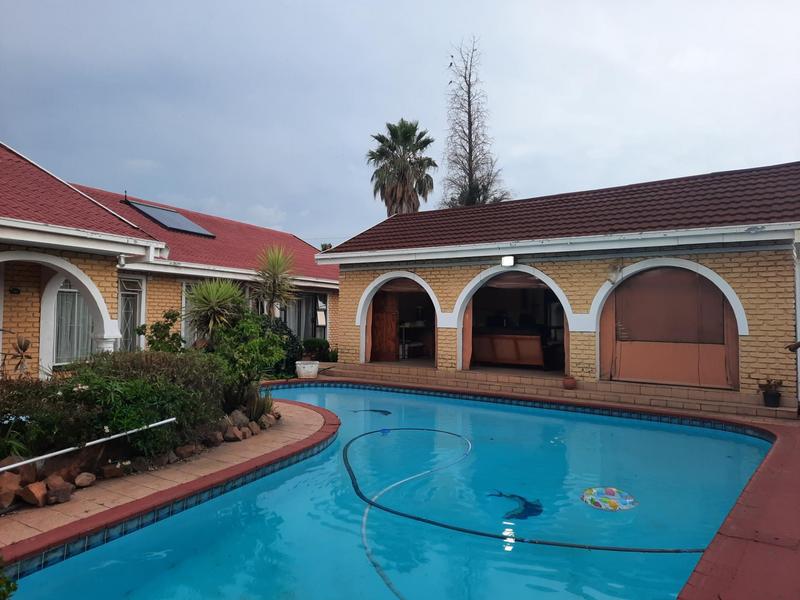 5 Bedroom Property for Sale in Arcon Park Gauteng