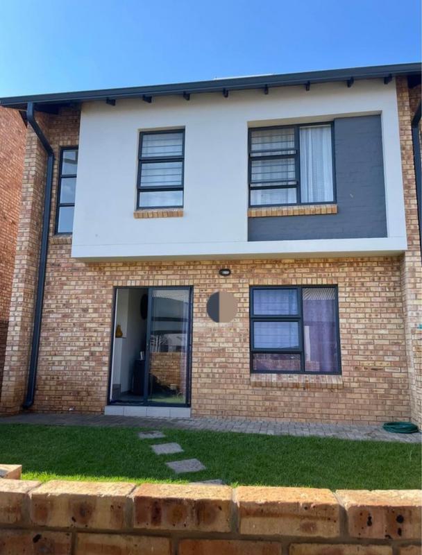 2 Bedroom Property for Sale in Theresa Park Gauteng