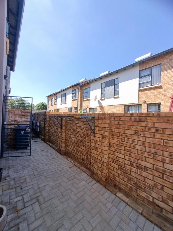 2 Bedroom Property for Sale in Theresa Park Gauteng