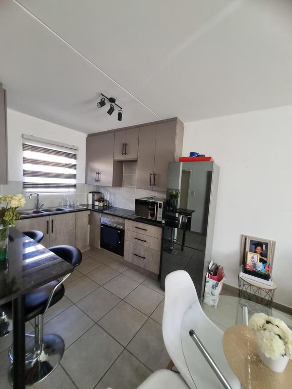 2 Bedroom Property for Sale in Theresa Park Gauteng