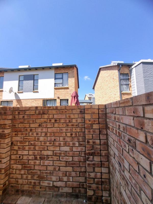 2 Bedroom Property for Sale in Theresa Park Gauteng