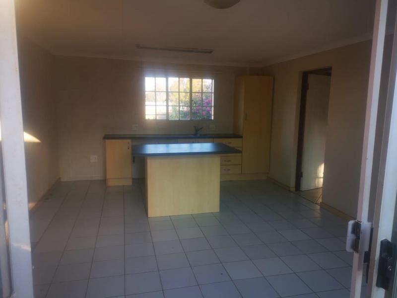 To Let 1 Bedroom Property for Rent in Van Riebeeck Park Gauteng