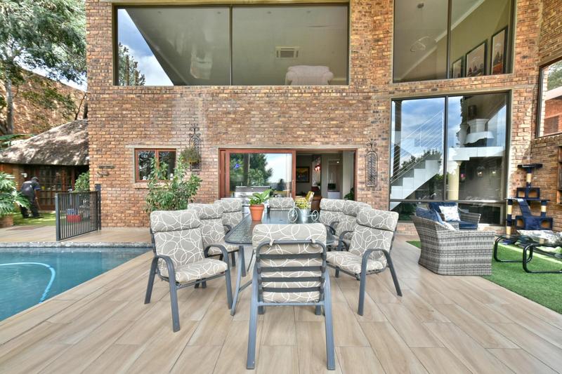 4 Bedroom Property for Sale in Glenvista Gauteng