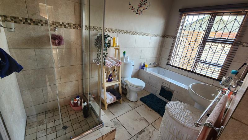 3 Bedroom Property for Sale in Annlin Gauteng