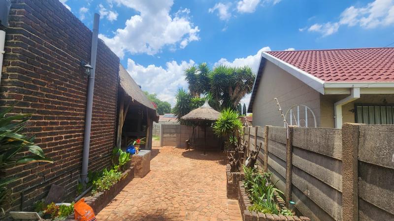 3 Bedroom Property for Sale in Sunward Park Gauteng