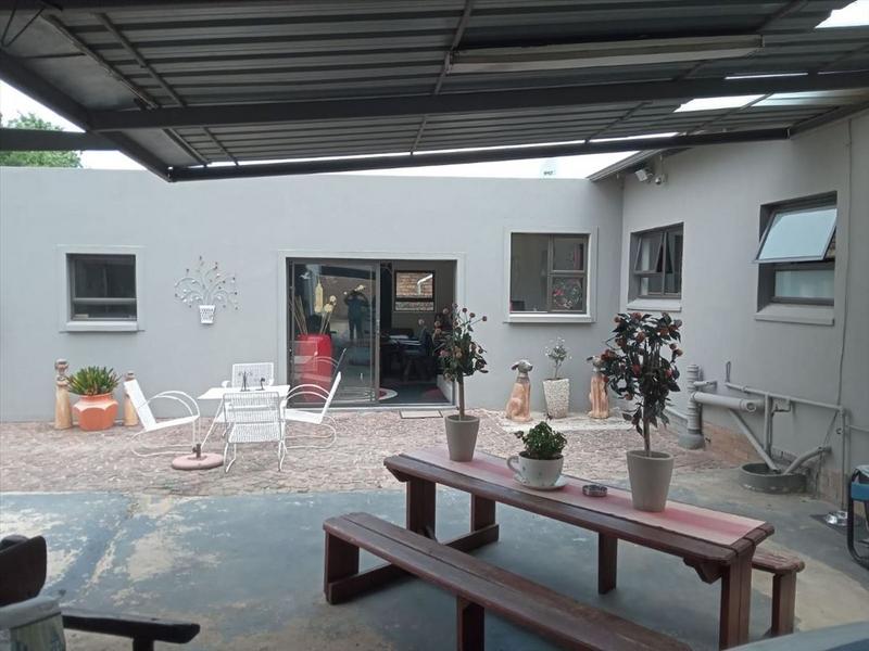 3 Bedroom Property for Sale in Airfield Gauteng