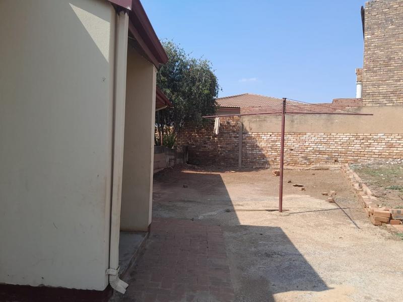 3 Bedroom Property for Sale in West Park Gauteng