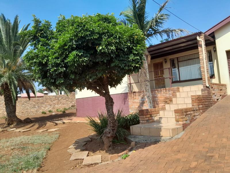 3 Bedroom Property for Sale in West Park Gauteng