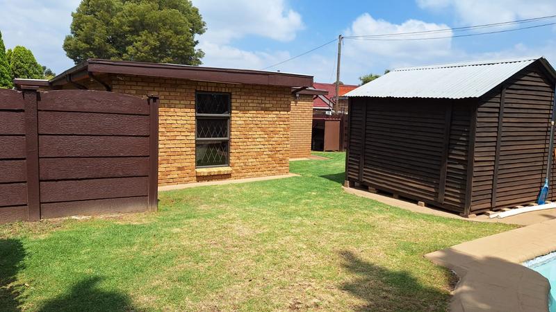 3 Bedroom Property for Sale in Strubenvale Gauteng
