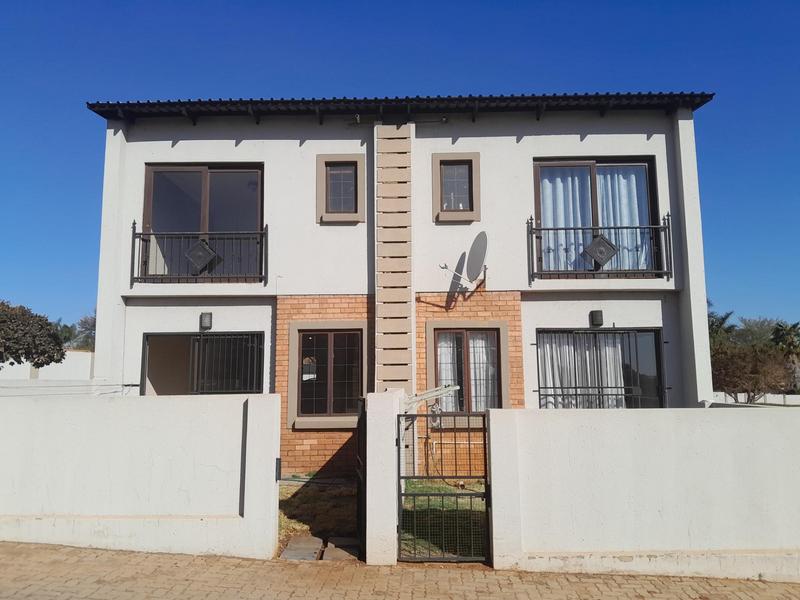 2 Bedroom Property for Sale in Zwartkop Gauteng