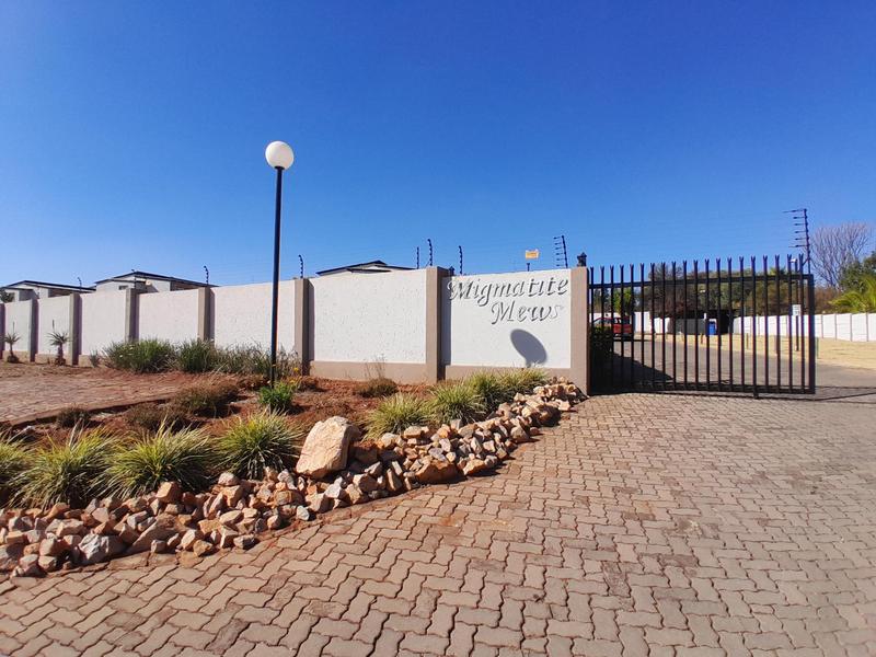 2 Bedroom Property for Sale in Zwartkop Gauteng