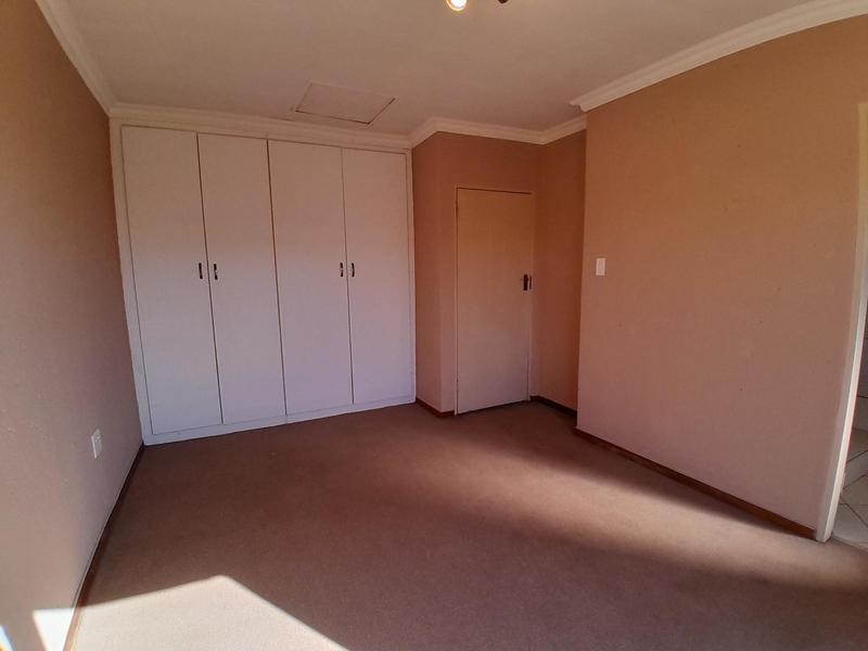 2 Bedroom Property for Sale in Zwartkop Gauteng