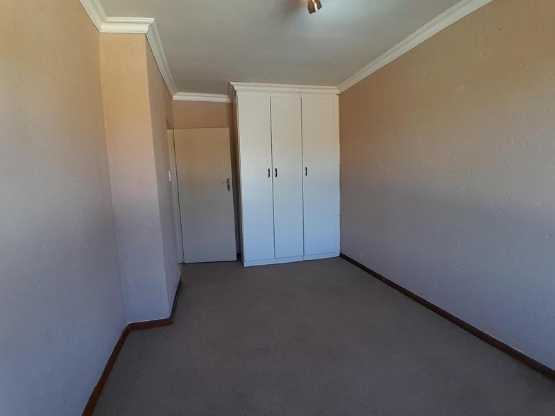 2 Bedroom Property for Sale in Zwartkop Gauteng