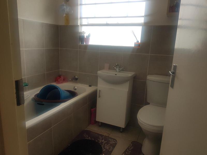 To Let 2 Bedroom Property for Rent in Whitney Gardens Gauteng