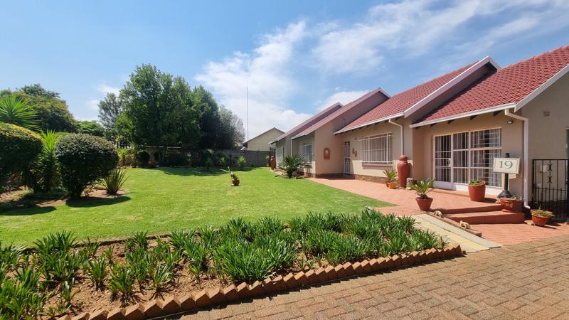 3 Bedroom Property for Sale in Birchleigh Gauteng