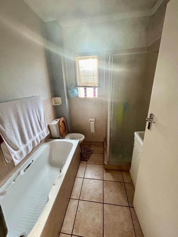 2 Bedroom Property for Sale in Sinoville Gauteng