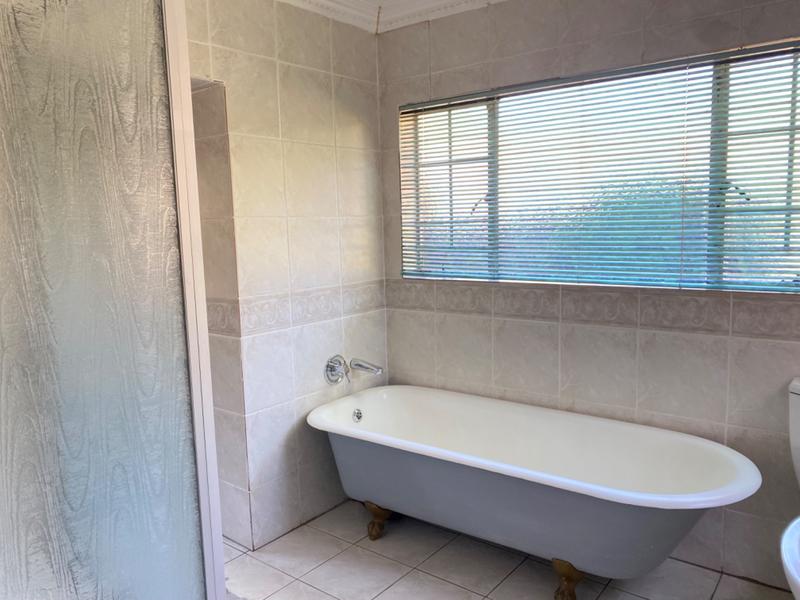 3 Bedroom Property for Sale in Wierda Park Gauteng