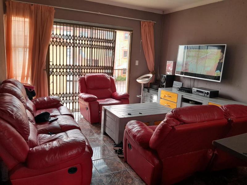 3 Bedroom Property for Sale in Brackendowns Gauteng