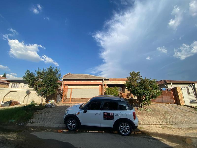 4 Bedroom Property for Sale in Birch Acres Gauteng