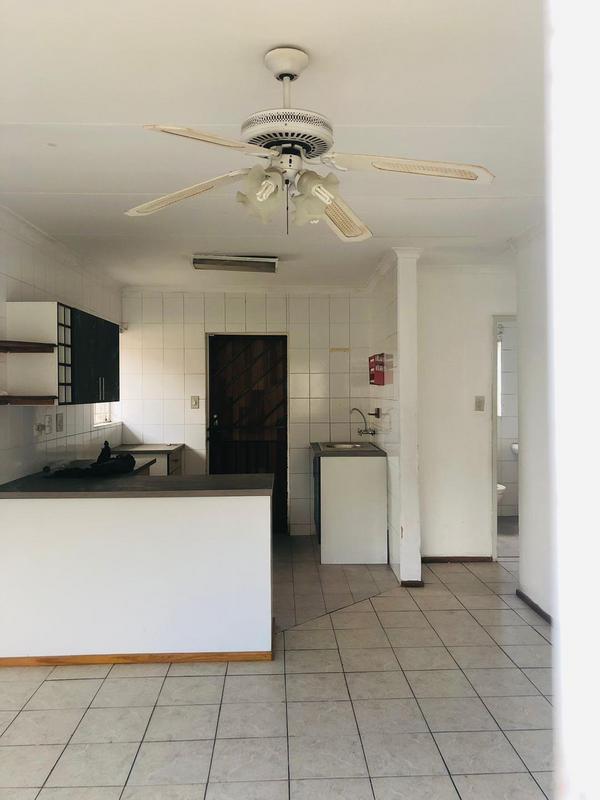 2 Bedroom Property for Sale in Birchleigh North Gauteng