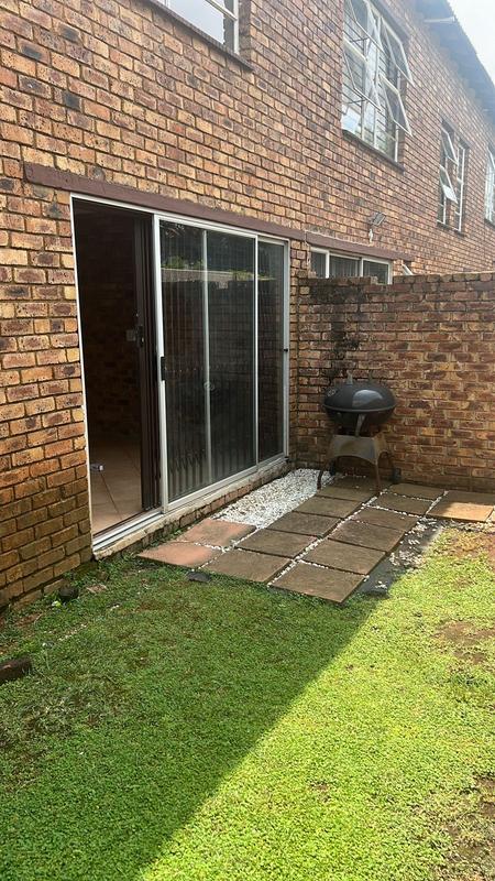 3 Bedroom Property for Sale in Glen Marais Gauteng