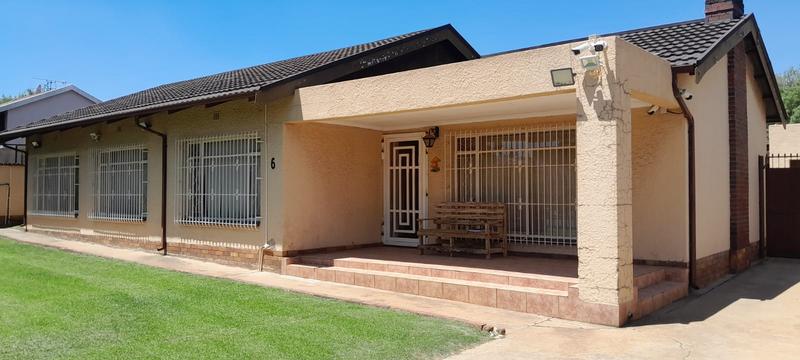 4 Bedroom Property for Sale in Kempton Park Central Gauteng