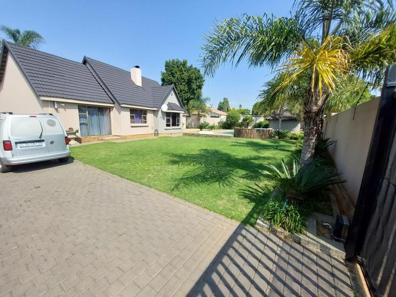 3 Bedroom Property for Sale in Terenure Gauteng