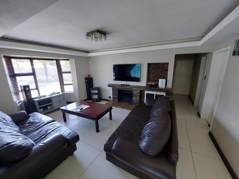 3 Bedroom Property for Sale in Terenure Gauteng