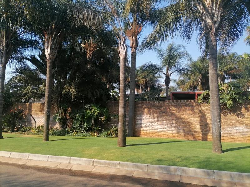 4 Bedroom Property for Sale in Clayville Gauteng