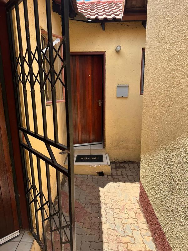 8 Bedroom Property for Sale in Tembisa Gauteng