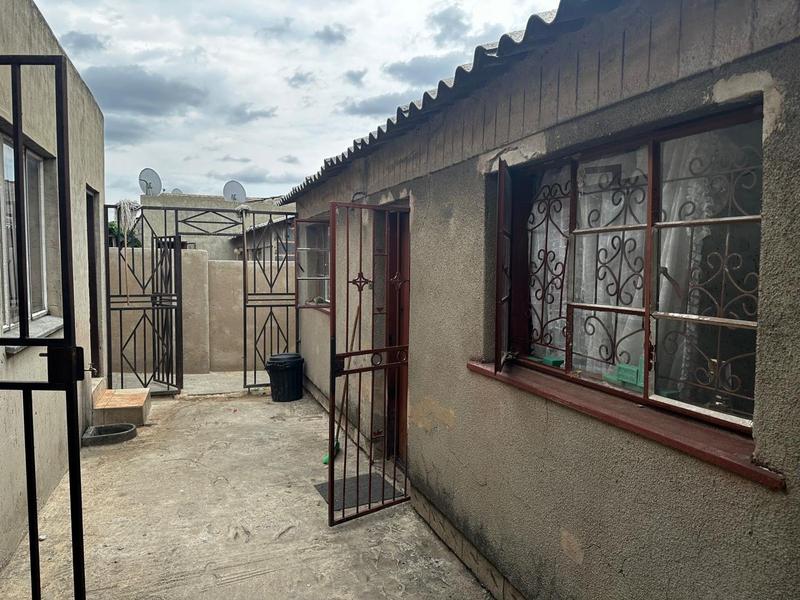 11 Bedroom Property for Sale in Tembisa Gauteng