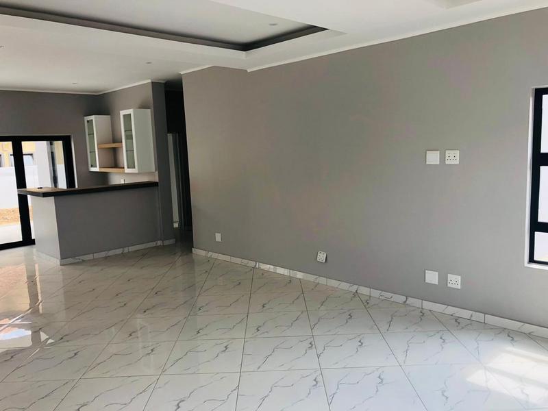 5 Bedroom Property for Sale in Savannah Country Estate Gauteng