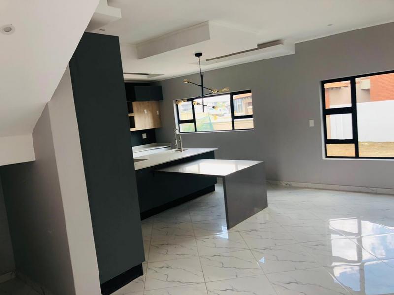 5 Bedroom Property for Sale in Savannah Country Estate Gauteng