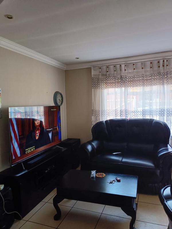 3 Bedroom Property for Sale in Kwa Thema Gauteng